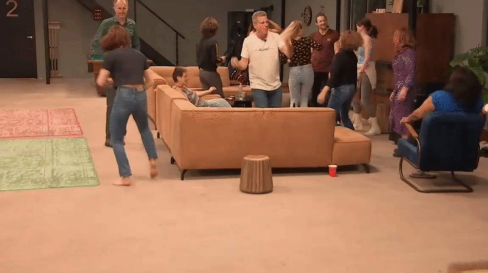 b8f66787d0e4746556e6b2170cb08111.gif