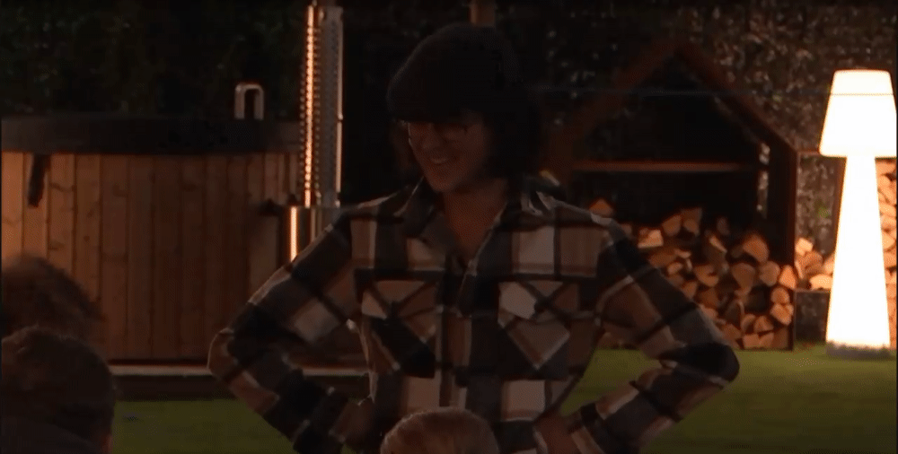 b8f939a78b305eabd823d1ba059ffbe8.gif