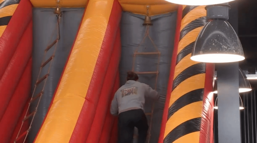 b93412483b87571ad5b5170d2dba24a6.gif