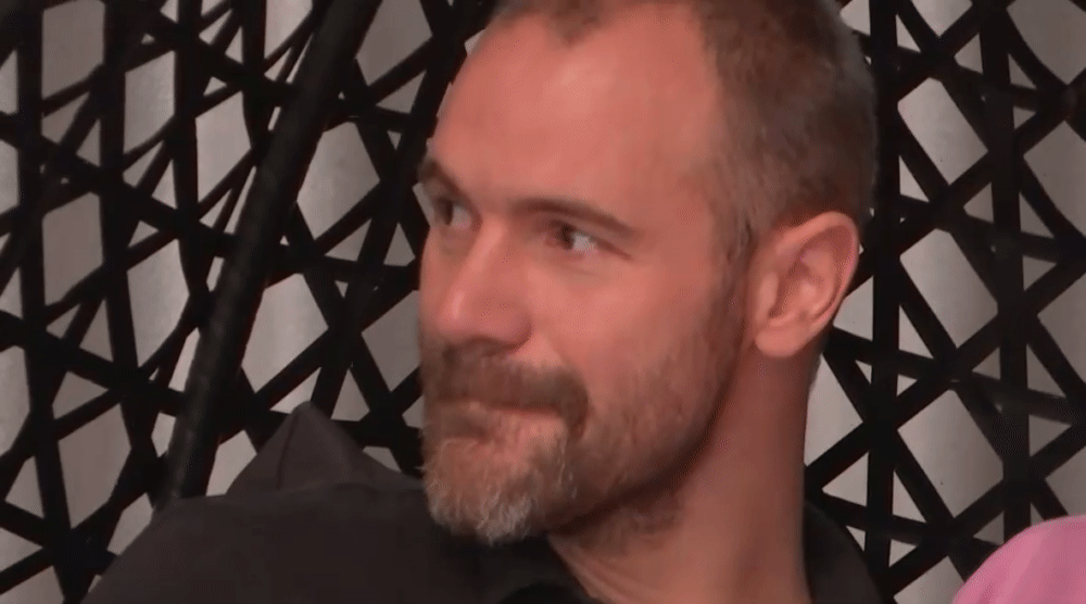 b97493cf8efb48a5fe40e3f8cebbf70b.gif