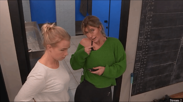 bb3983f6021d4128e59d6cf0af9ffd80.gif