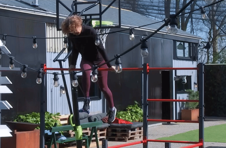 bbc59228701929803709e653126301f8.gif