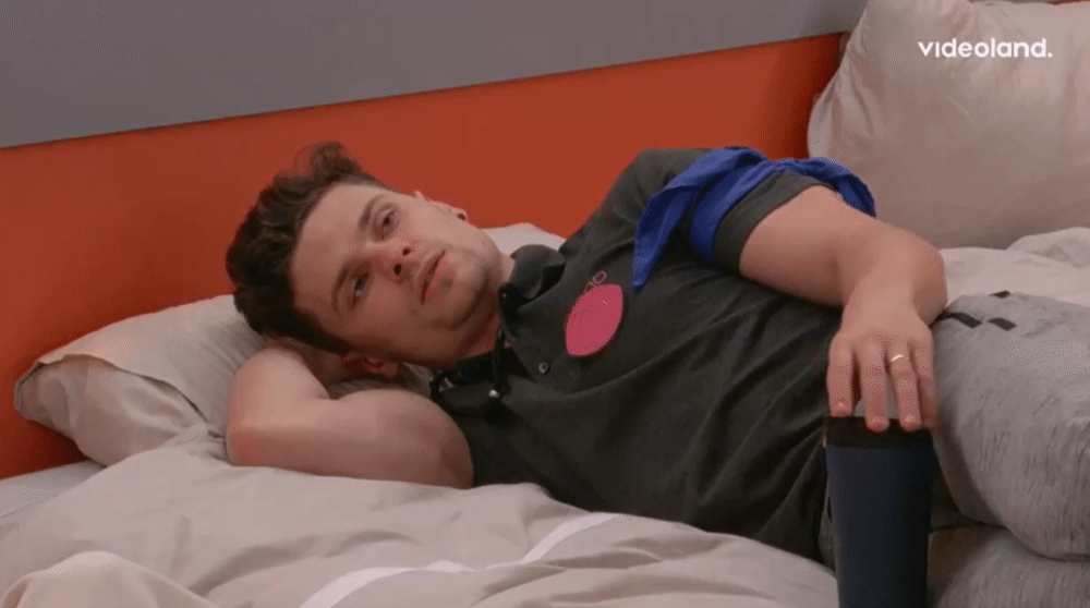 be908b085f5c05e93a4e2e752ca075f6.gif