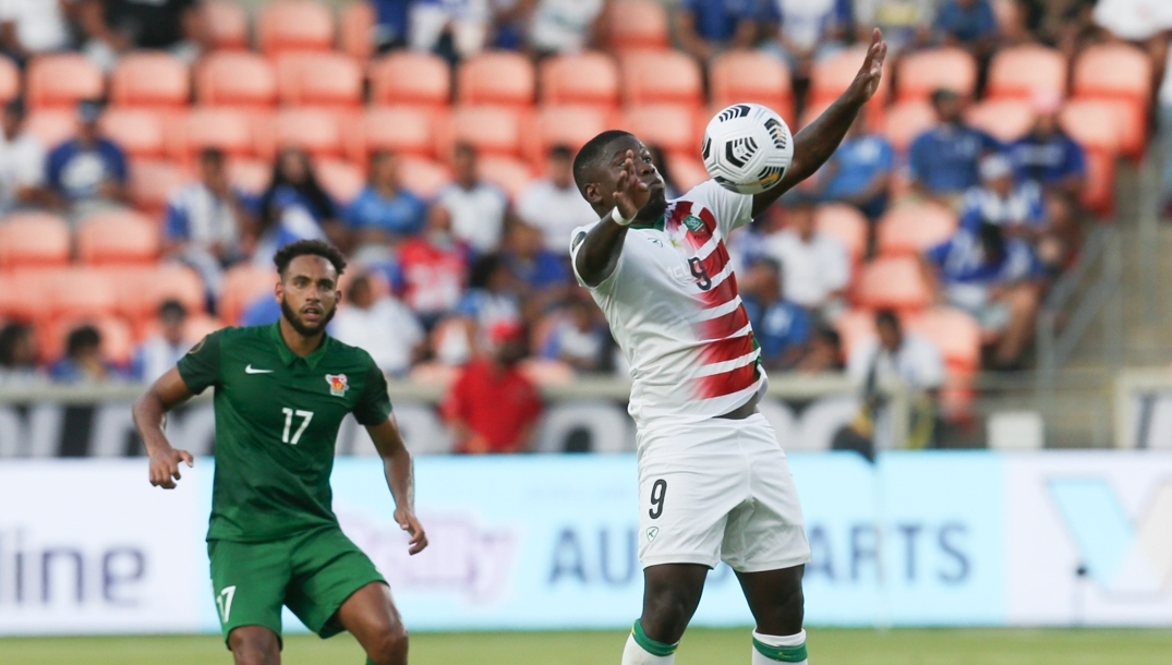 Wanneer en tegen wie spelen Suriname en Curaçao hun Gold Cup-kwalificatieduels?