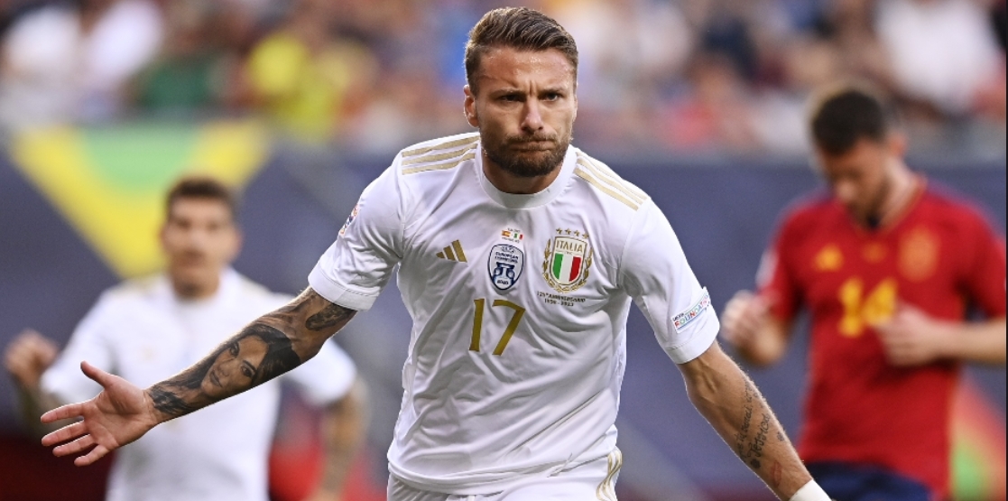 Waarom speelt Italië niet in het blauw, maar wit met zwart in de Nations League?