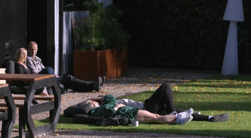 c000edfaf2a17f3cebc4c72dbb4de435.gif