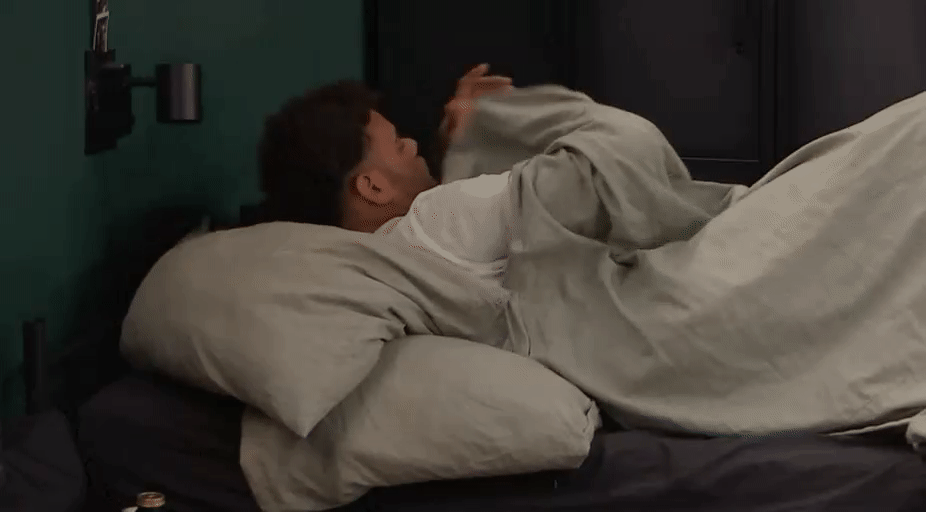 c013e2789a853ed6c787d2d97369613d.gif
