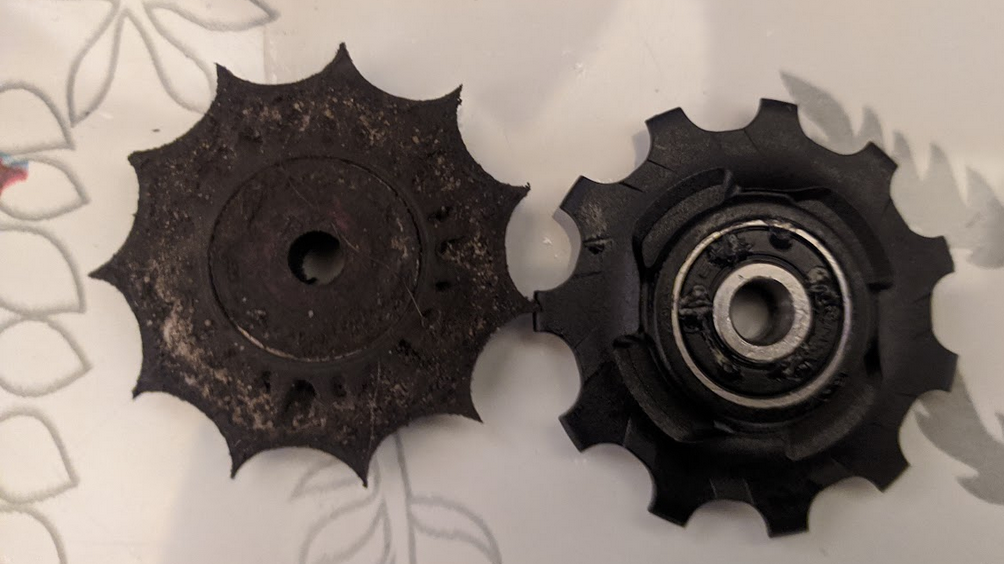 Old vs new Derailleur cogs.