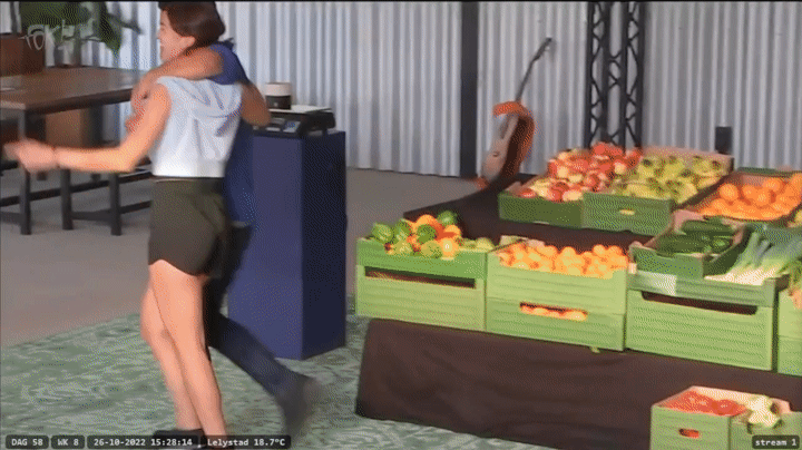 c2addcfdc69a05c8c4b3e0618abd148a.gif