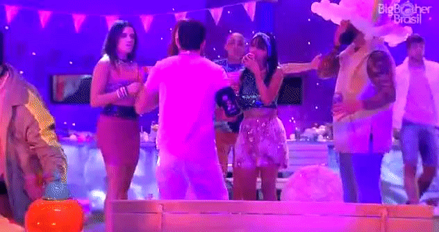 c50f1950486223162b8305a628f0428d.gif