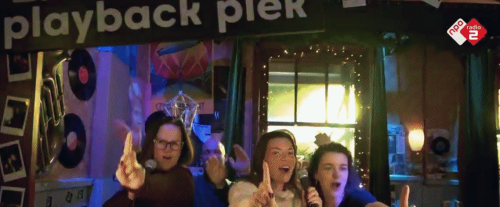 c5824f73a0588a9902cdcce18f6e4d7f.gif