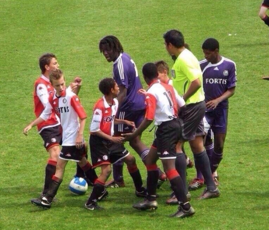 Romelu Lukaku playing U16's for Anderlecht - bigger than ...