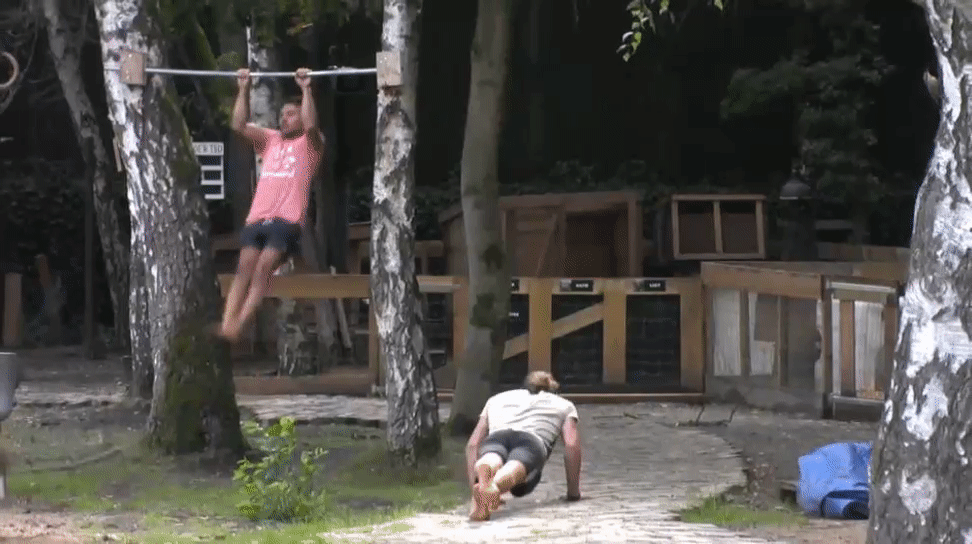c7ee81429de6a7729a570ae31baff166.gif