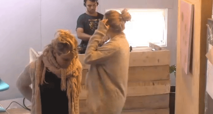 c819ab57a57dbe76d993e9190732ad08.gif