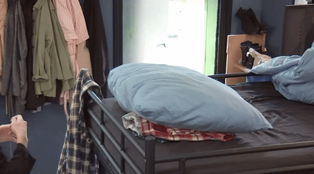 c837ac1cf2592db83538242e8c2eb4c2.gif