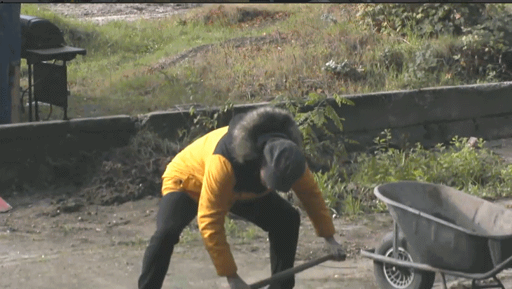 c8b9aff443dfa729d1a6b6c11fe6a933.gif