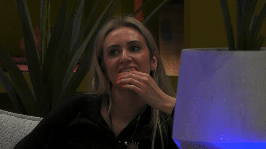 cbb5f7e5e1f9a3516df6cc1a70a2f4a4.gif