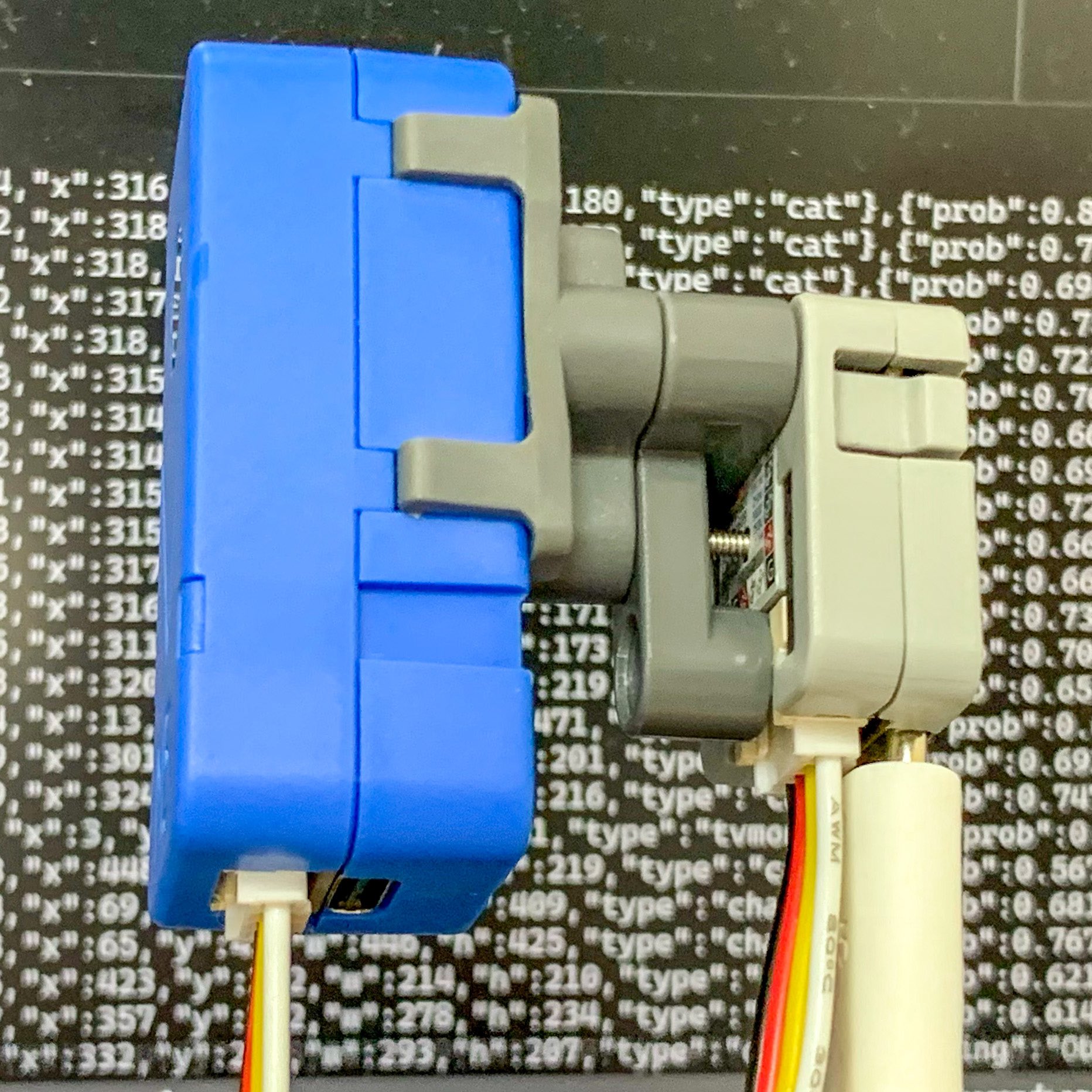 UnitV2 and ATOM Lite are connected with HY2.0-4P cable