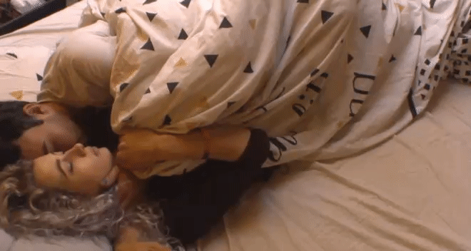 ceff30c9525243baae3297c80818ab90.gif