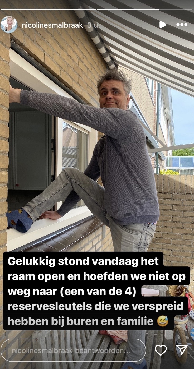 d1a4a23cfa12e72e0e3d1589942ca7a1.jpg