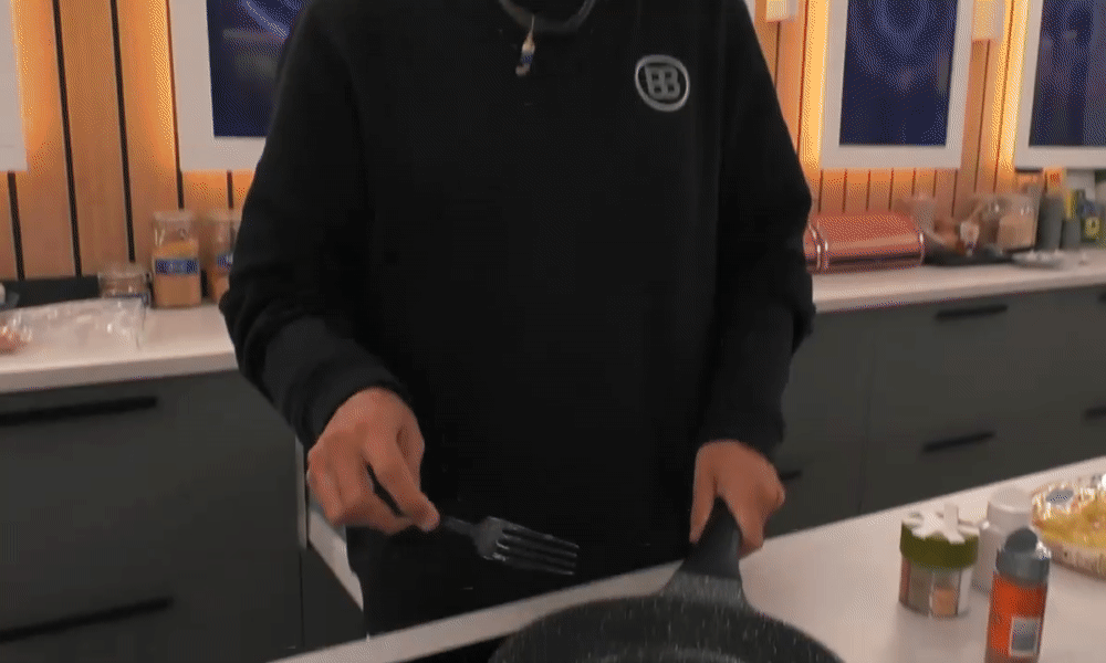 d3ba96c9871e32b8709932d8c5b6a811.gif