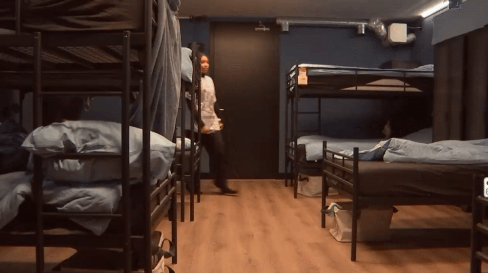 d4e1e1aede53883bf8bdca2052f06c38.gif