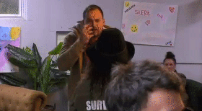 d58163ecbd210042937f96fd037bf0af.gif