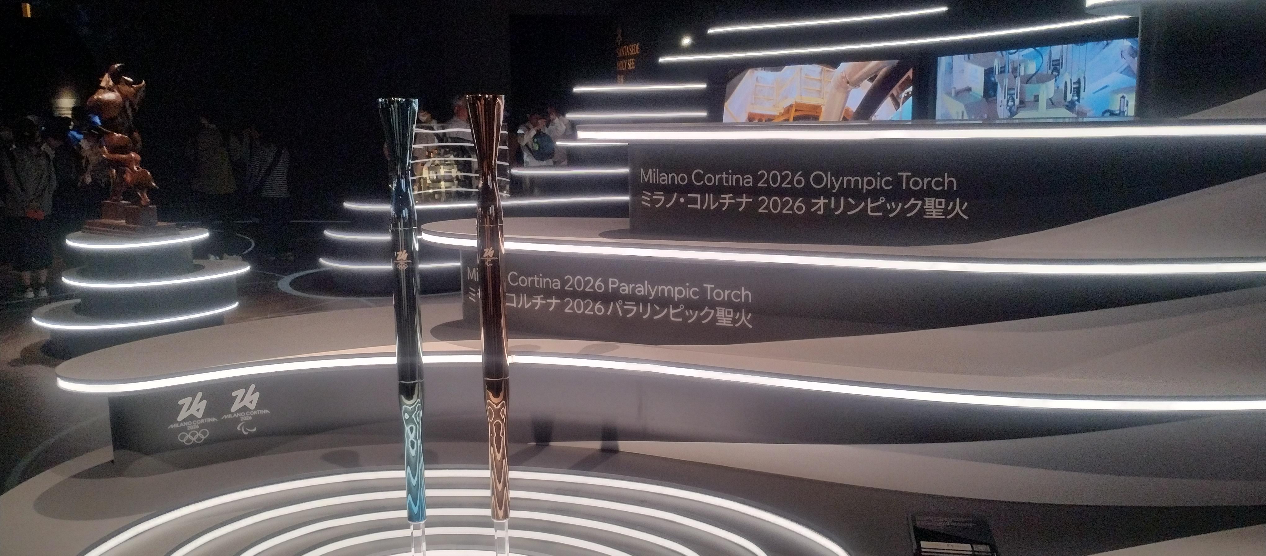 2026年ミラノ・コルティーナ冬季オリンピック2本の聖火
