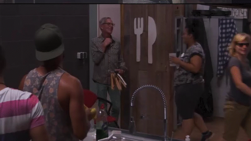 d70eac2fa2cf4bb19f1474d9468f9247.gif
