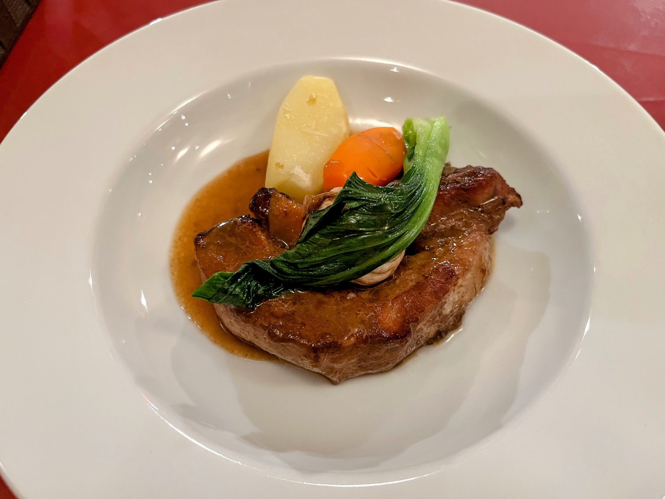 川崎・モナリザン 本日のスペシャリテ・岩中豚バラ肉の赤ワイン煮(2023年9月)