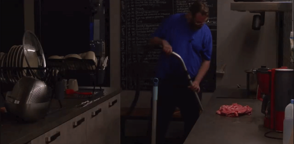 d7d61c069570eb322404b6c19eb6fe38.gif
