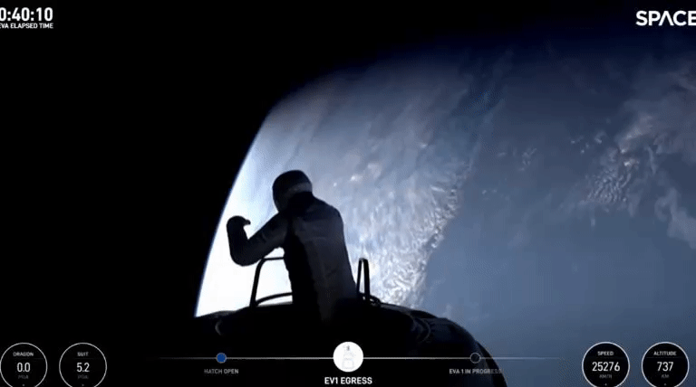 d7f372400049e44568f9da78c3bbab6f.gif