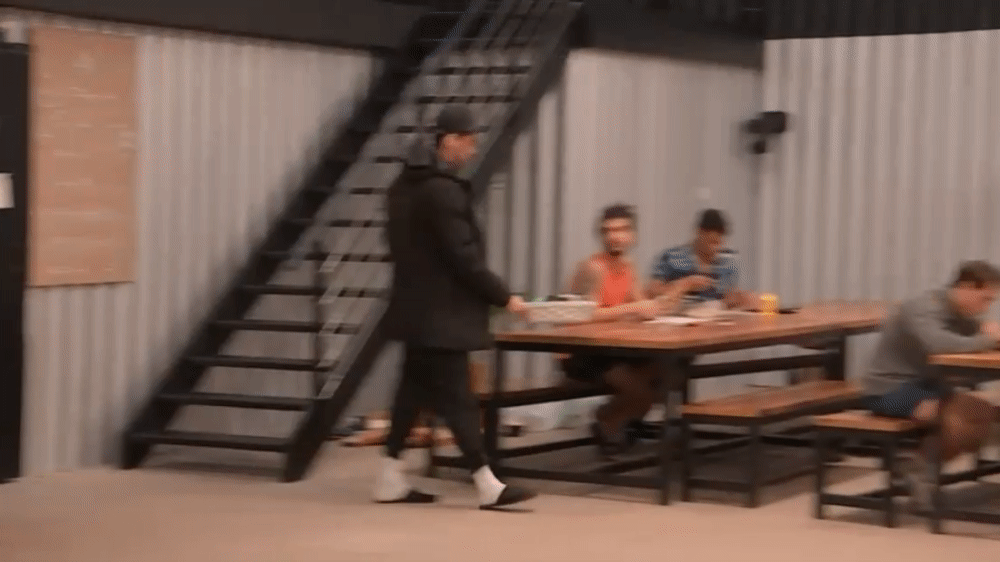 d81b548b47361efcbd28b106f6db1532.gif