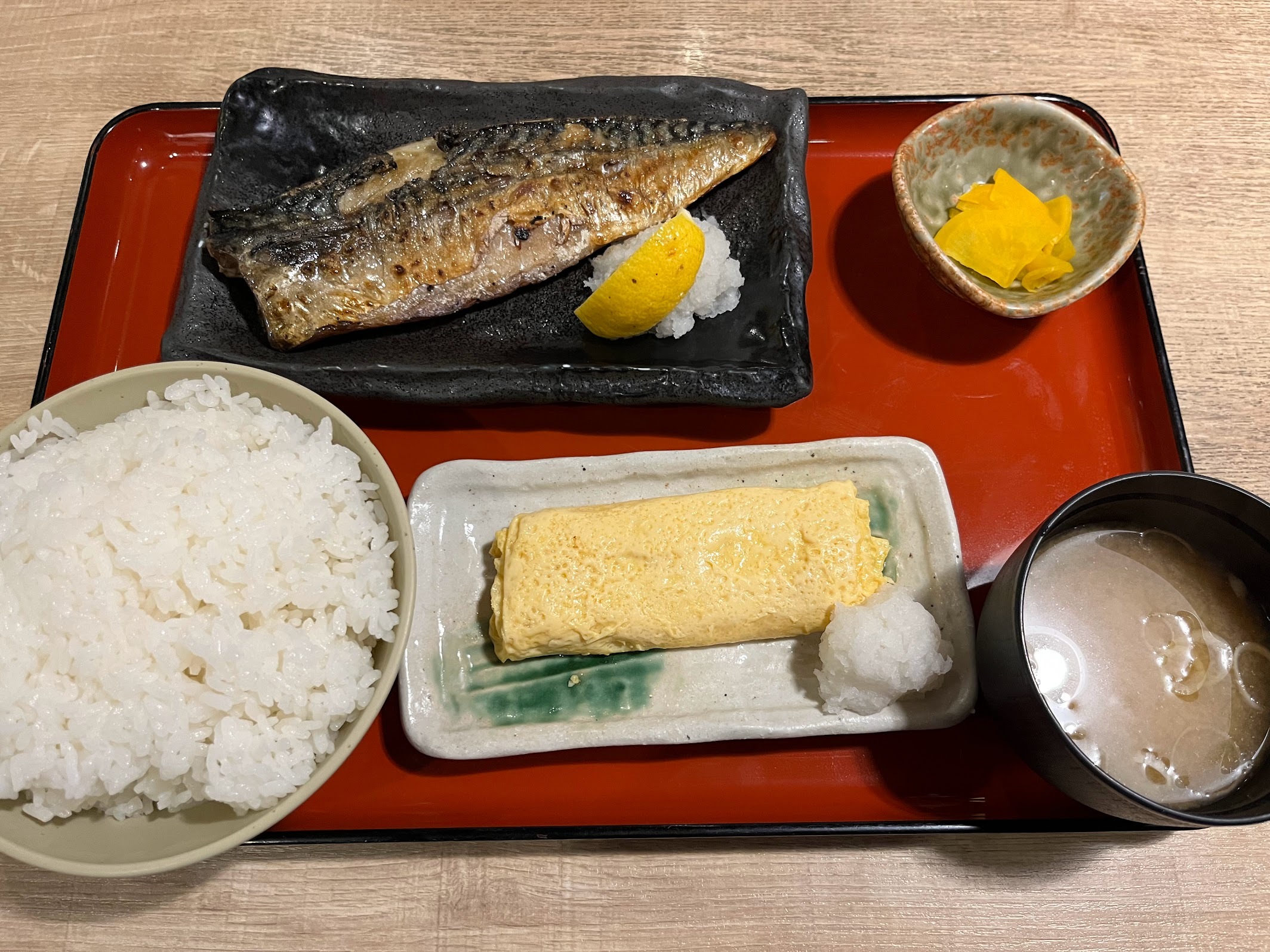 川崎アゼリア・八角 さばの塩焼き定食950円(2024年4月)