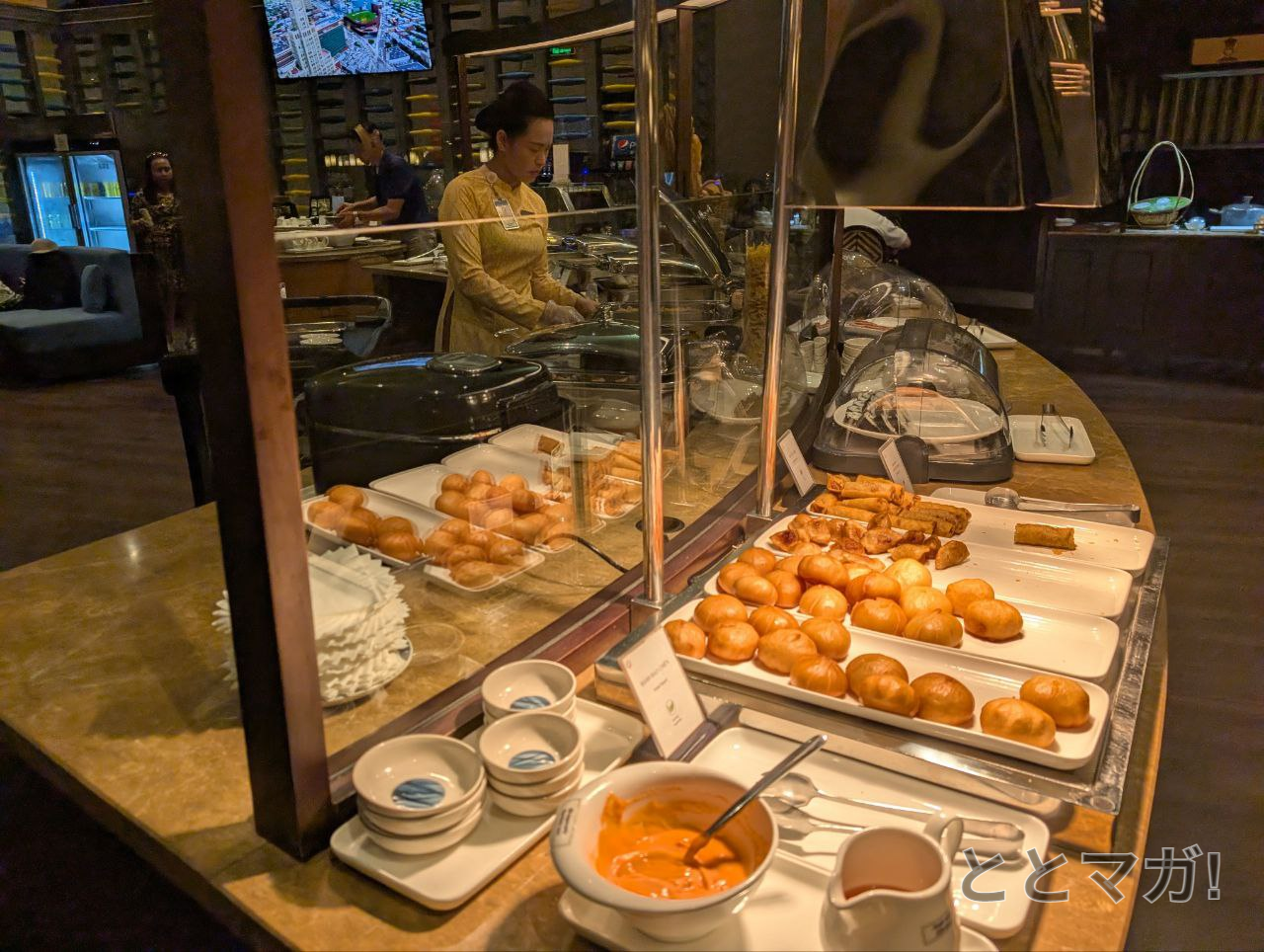 バイキングの食事画像