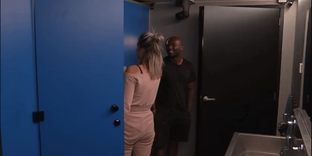 db17b1e8fa0b32c651473cbbb794d5e7.gif