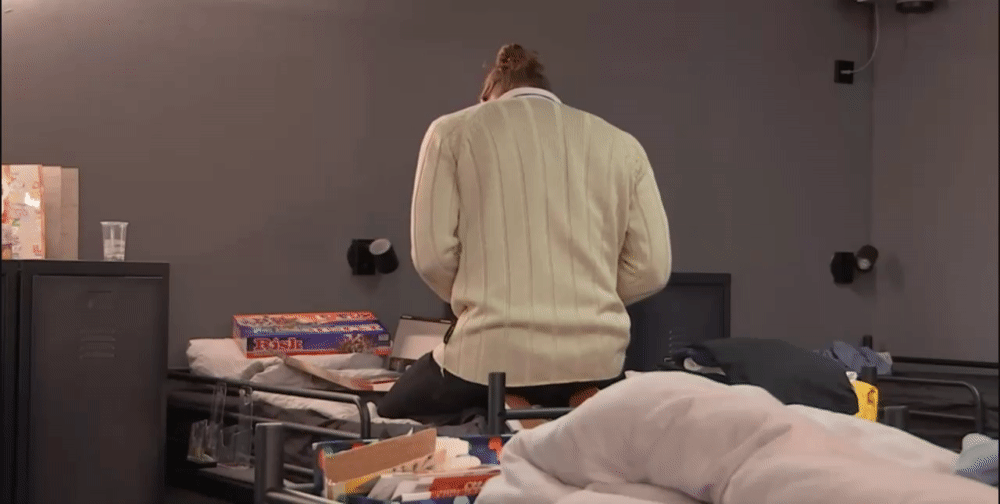 e09998aa87a12d052afe279f3e695cc8.gif
