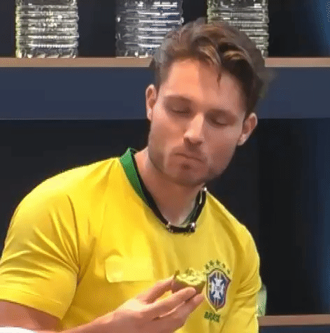 e19ab9797a133d0a407cc5b604a7ec59.gif
