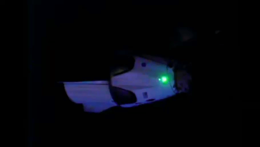 e264af6c98ca50495b76bd937a252999.gif