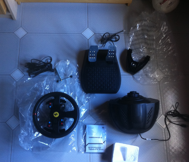 Vendo THRUTMASTER T300 CON PLAYSEAT GT E2f4b7f3d0bcd7cad004cd2840d158a8