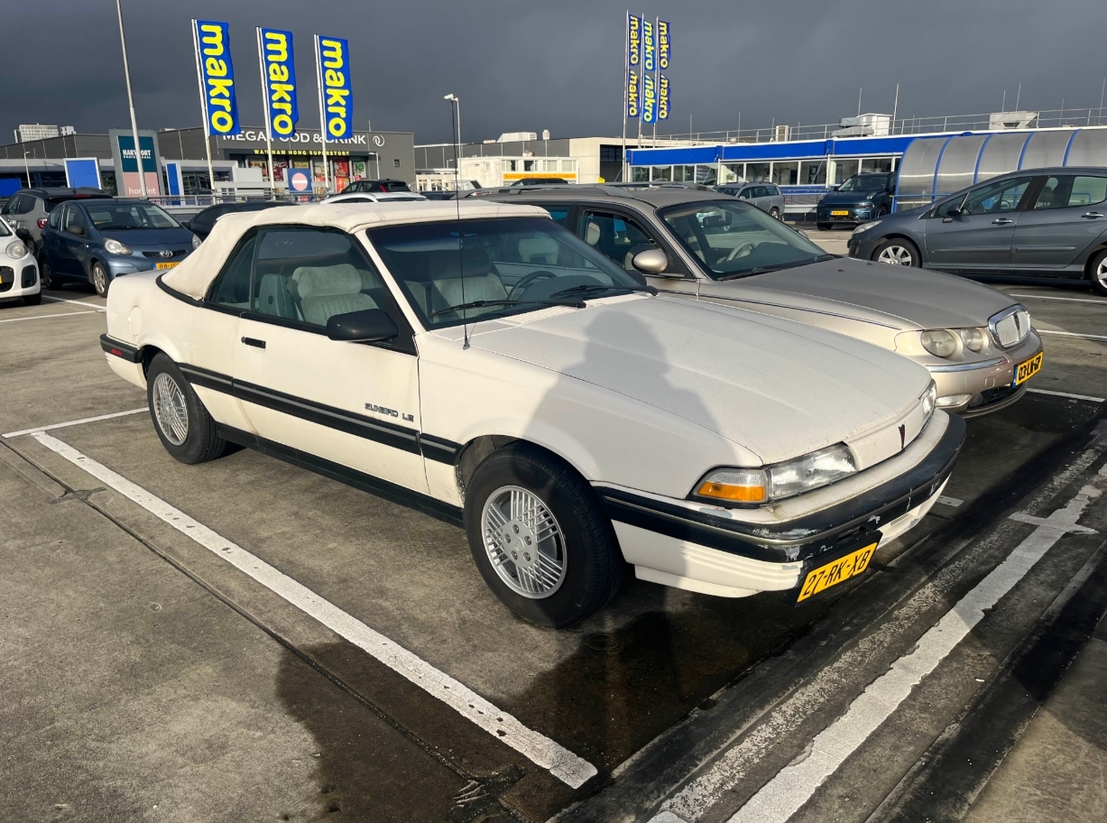 e3ce18198f19a4ad5793c062e954e127.jpg