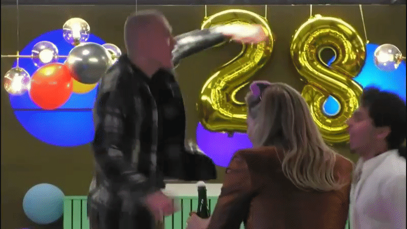 e53b8f19139b7d02732a296c3e67507e.gif