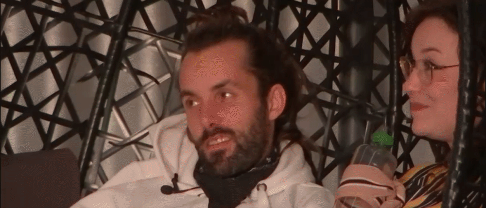 e5f64160945bf24d2061745491e37e0a.gif