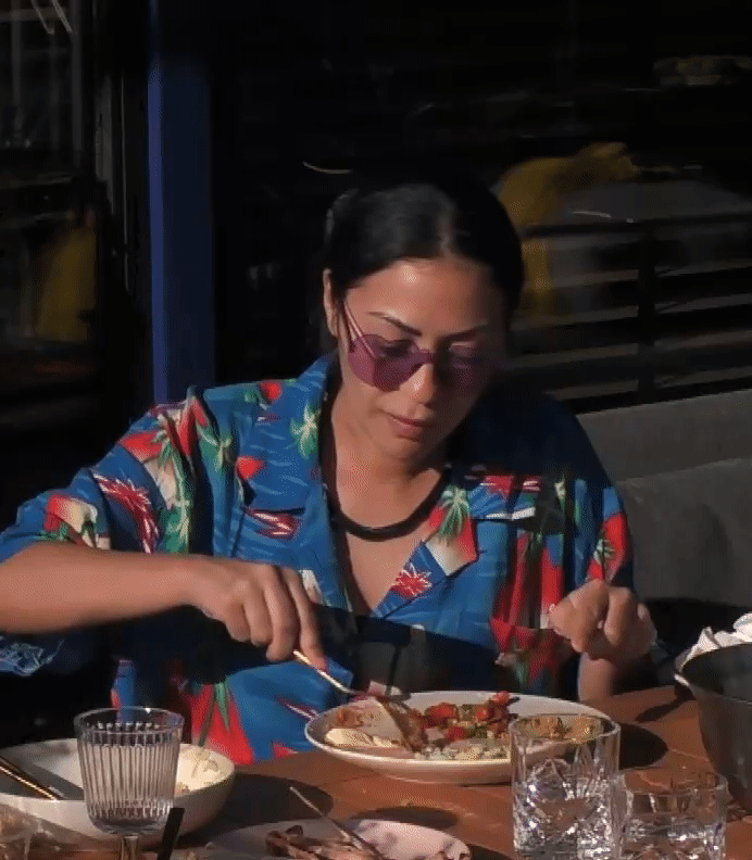 e79cca3c3935d2f825630090d902e2a3.gif