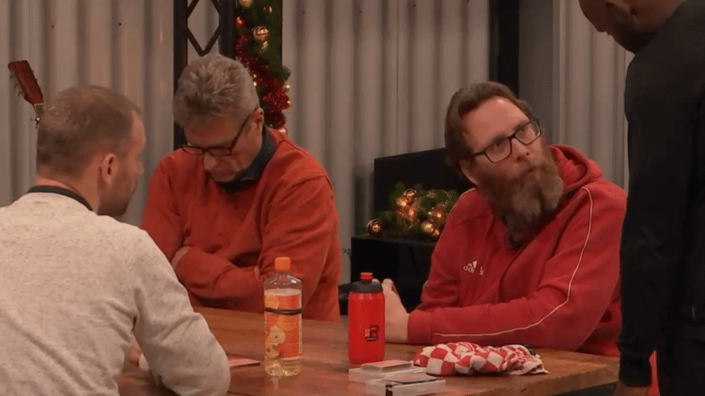 e8035147bbdc456333709cf491ea9390.gif