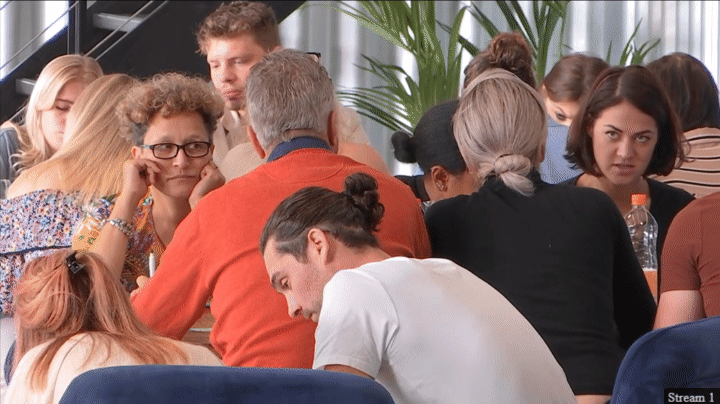 e8bcd020365ac801e2dab7fd4dea3e84.gif