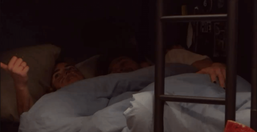 e8f101d8cb24092296dbc3a00213565d.gif