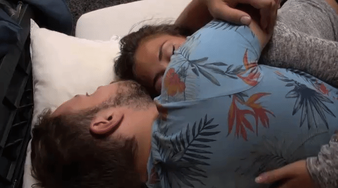 ebe8e00c0bc94659be73dd7195ec2226.gif