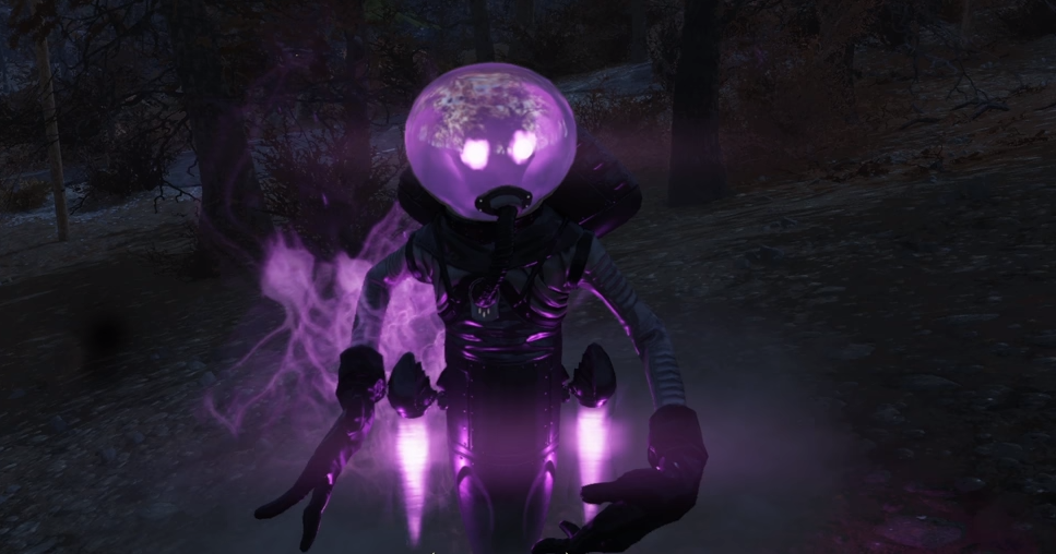 Flatwoods Monster Charming a Scorch Beast : r/fo76