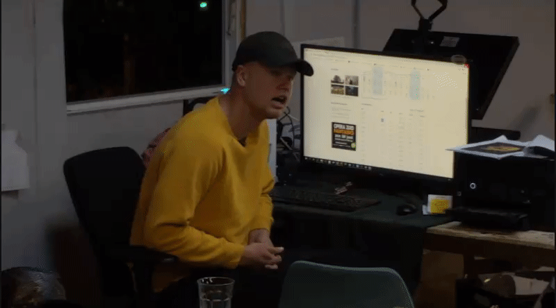 f0a7b6cf13cec5be4c64ac00d7cf208c.gif
